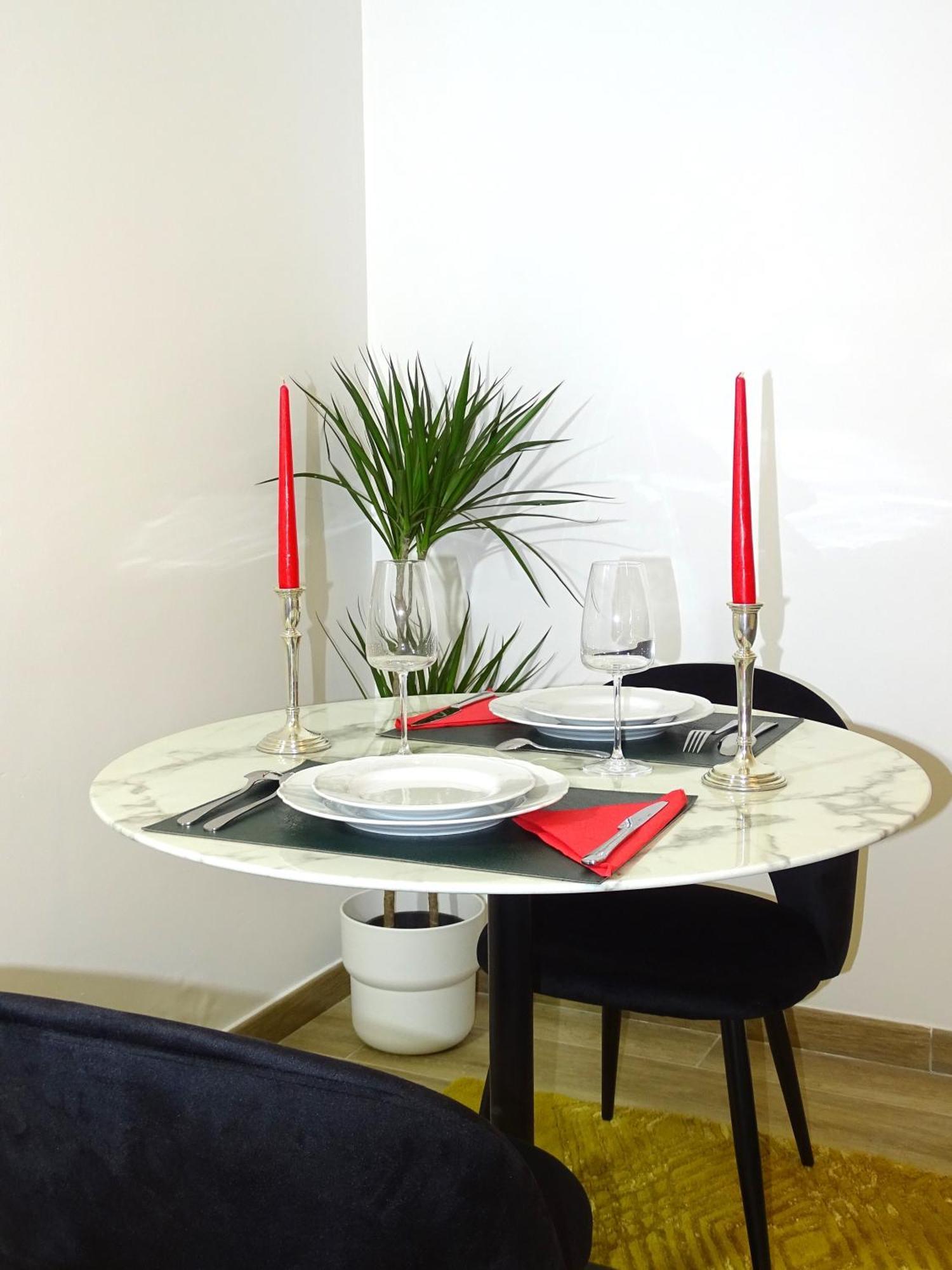 Apartment Tilia Jourdan-studio Cosy Aix Centre-cours Mirabeau-parking-wifi-smart Tv-rue Calme