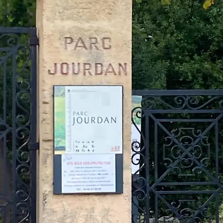 Tilia Jourdan-Studio Cosy Aix Centre-Cours Mirabeau-Parking-Wifi-Smart Tv-Rue Calme Aix-en-Provence Esterno foto