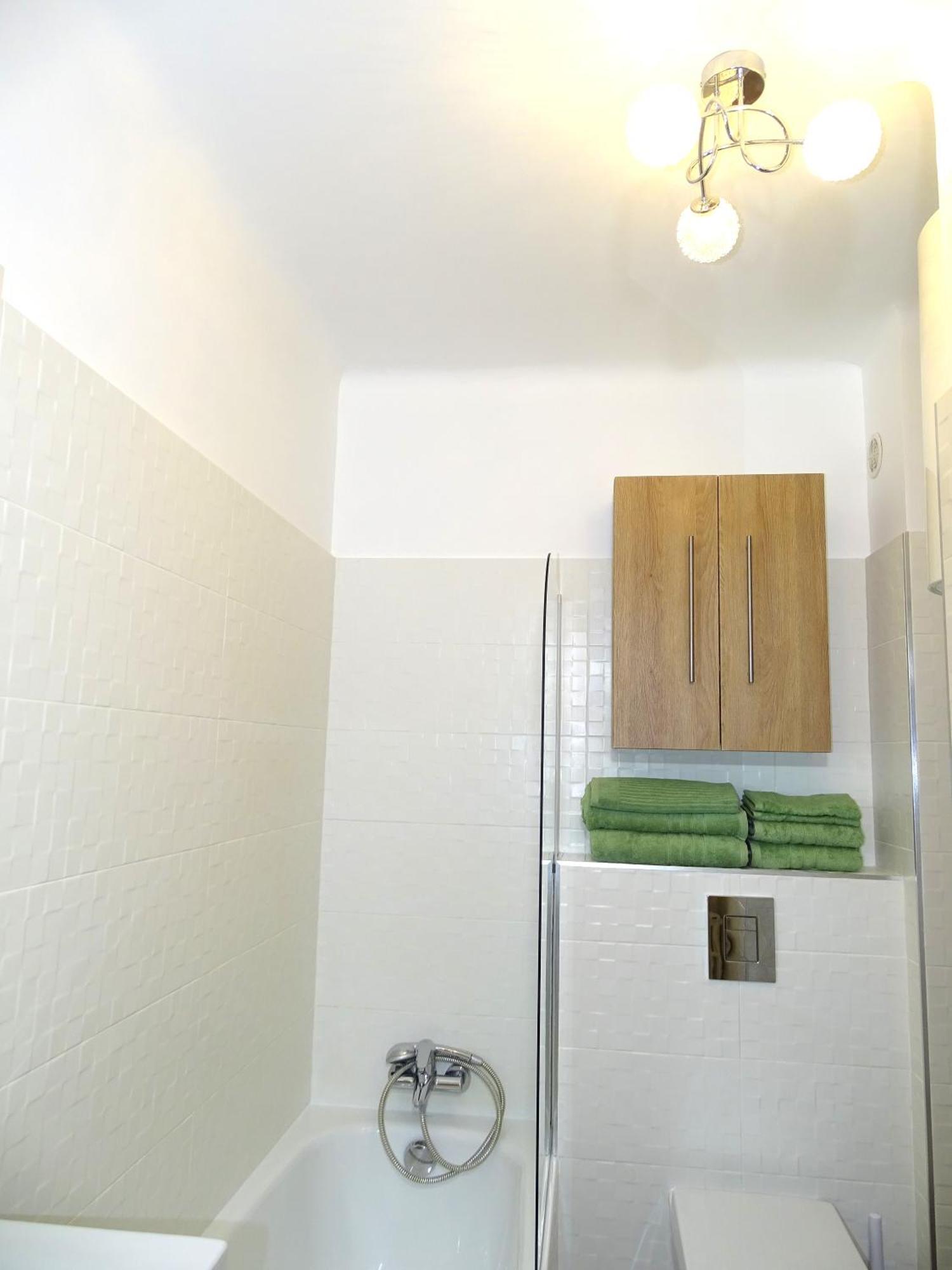 Tilia Jourdan-studio Cosy Aix Centre-cours Mirabeau-parking-wifi-smart Tv-rue Calme *