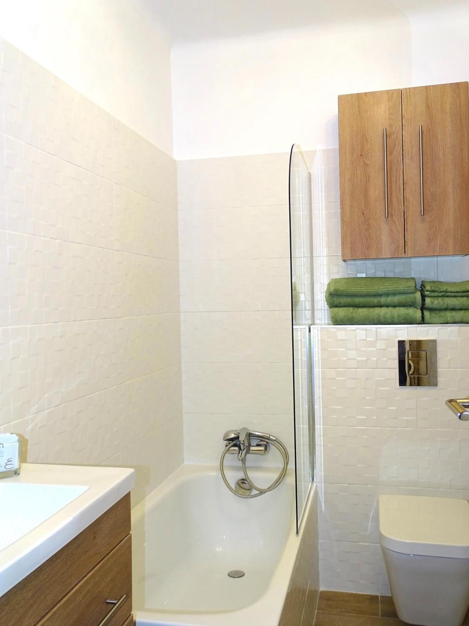 Tilia Jourdan-studio Cosy Aix Centre-cours Mirabeau-parking-wifi-smart Tv-rue Calme *